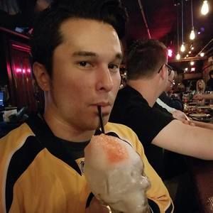 Meet your Posher, Tom